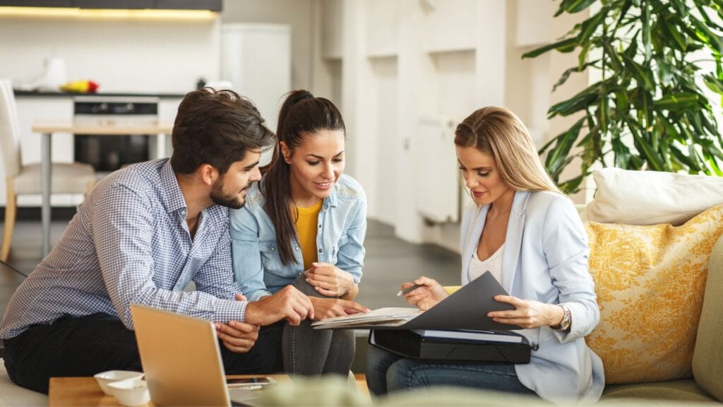 Choose the Right Real Estate Agent To Sell Your DeLand Home
